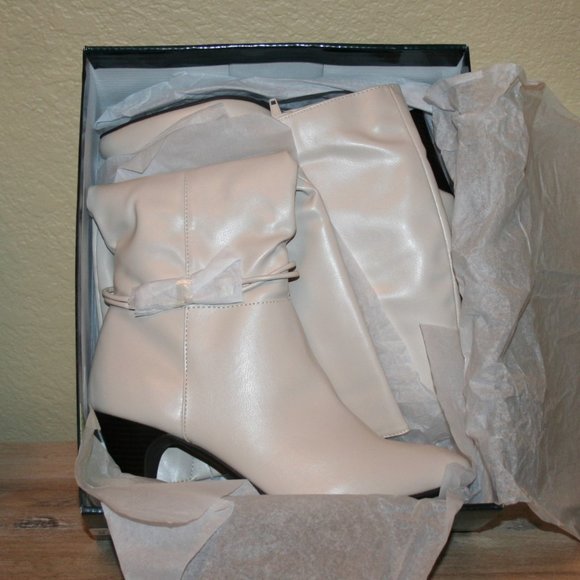 KAREN SCOTT HOLLEE  BOOTS WINTER WHITE 9.5 NIB - Picture 5 of 12